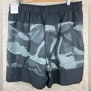 NWT NIKE Men's Camo Cascade Brushstroke Training Shorts Size XL Standard Fit